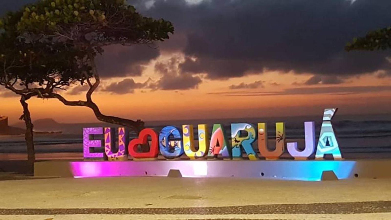 Apartamento 4 Quartos, 3 Banheiros, Vista Para O Mar Pitangueiras, Sacada, 1 Vaga De Garagem, Apenas 50 Metros Do Mar Guaruja Luaran gambar